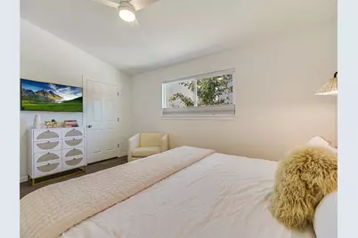 710 W 34th Street #207, Austin, TX 78705 - Photo 6