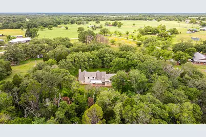 272 Old Coach Lane, Elgin, TX 78621 - Photo 4