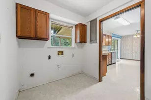 272 Old Coach Ln, Elgin, TX 78621 - Photo 14