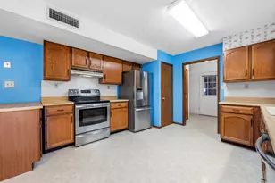 272 Old Coach Ln, Elgin, TX 78621 - Photo 12