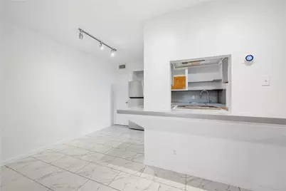 2806 Skyway Circle #101, Austin, TX 78704 - Photo 12