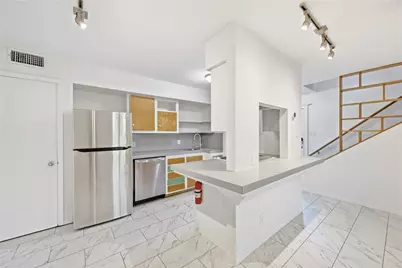 2806 Skyway Circle #101, Austin, TX 78704 - Photo 8