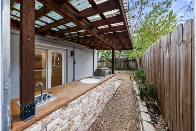 2806 Skyway Circle #101, Austin, TX 78704 - Photo 32