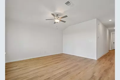 125 Sleep Hollow, Jarrell, TX 76537 - Photo 2