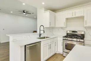 11418 Birchover Ln, Austin, TX 78754 - Photo 10