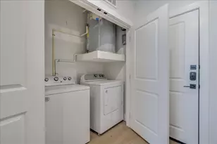 3000 Duval St, Austin, TX 78705 - Photo 22