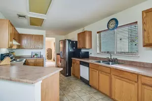 905 E Olympic Dr, Pflugerville, TX 78660 - Photo 4