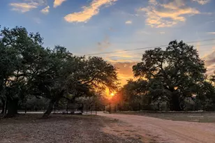 888 Dietrich Rd, Fredericksburg, TX 78624 - Photo 26