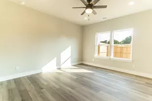 329 String Pr Wy, Smithville, TX 78957 - Photo 14