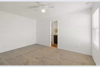 424 Marty Allen Loop, Jarrell, TX 76537 - Photo 16