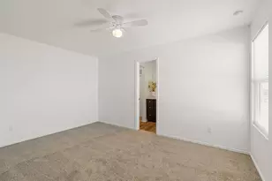424 Marty Allen Loop, Jarrell, TX 76537 - Photo 16