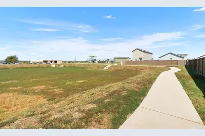 424 Marty Allen Loop, Jarrell, TX 76537 - Photo 6