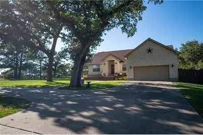 460 Tahitian Drive, Bastrop, TX 78602 - Photo 2