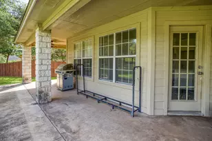 460 Tahitian Dr, Bastrop, TX 78602 - Photo 32
