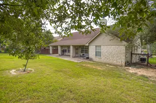 460 Tahitian Dr, Bastrop, TX 78602 - Photo 34