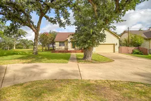460 Tahitian Dr, Bastrop, TX 78602 - Photo 6