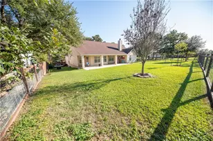 460 Tahitian Dr, Bastrop, TX 78602 - Photo 28