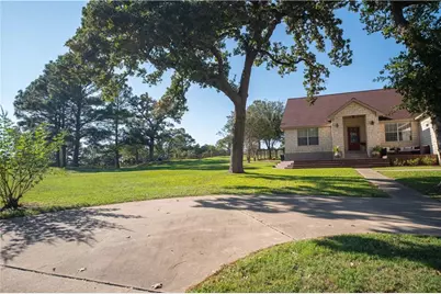 460 Tahitian Drive, Bastrop, TX 78602 - Photo 4