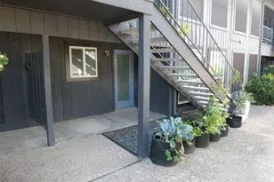 909 Reinli St, Austin, TX 78751 - Photo 2