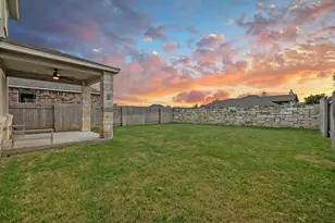 209 Sage Derby Dr, Hutto, TX 78634 - Photo 2