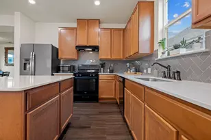 209 Sage Derby Dr, Hutto, TX 78634 - Photo 16