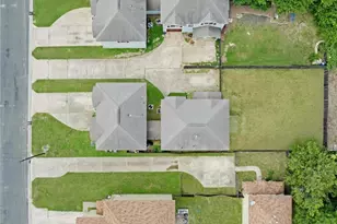 6916 Meador Ave, Austin, TX 78752 - Photo 10