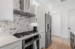 2806 W 44th St, Austin, TX 78731 - Photo 8