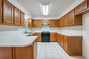 1521 Strasburg Cir, College Station, TX 77845 - Photo 8