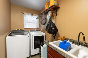 176 Old Lexington Rd, Elgin, TX 78621 - Photo 20