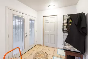 176 Old Lexington Rd, Elgin, TX 78621 - Photo 6