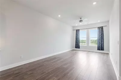 4507 E Martin Luther King Jr Boulevard #122, Austin, TX 78721 - Photo 12