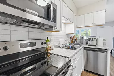 2801 Hemphill Park #A303, Austin, TX 78705 - Photo 2