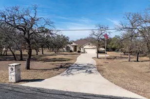 502 Carriage Oaks Dr, Liberty Hill, TX 78642 - Photo 34