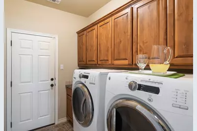 502 Carriage Oaks Drive, Liberty Hill, TX 78642 - Photo 12