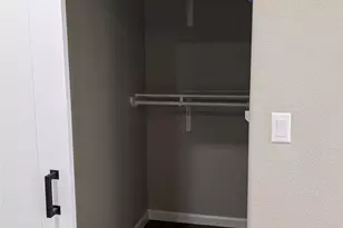 906 Kate St, Lockhart, TX 78644 - Photo 14