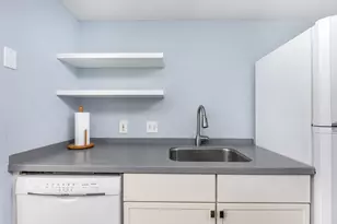 812 Winflo Dr, Austin, TX 78703 - Photo 10