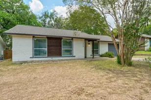 7404 Lunar Dr, Austin, TX 78745 - Photo 2