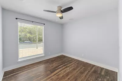 7404 Lunar Drive, Austin, TX 78745 - Photo 18