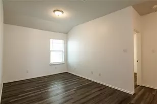 209 Reagor Dr, Taylor, TX 76574 - Photo 12