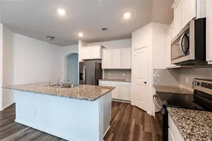 209 Reagor Dr, Taylor, TX 76574 - Photo 4