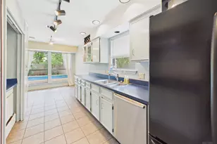 4409 Twisted Tree Dr, Austin, TX 78735 - Photo 14