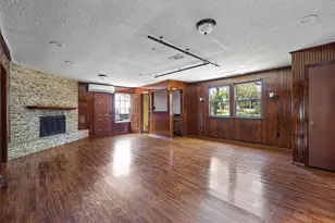 2106 Allred Dr, Austin, TX 78748 - Photo 14