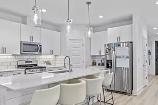 4711 Little Hill Cir, Austin, TX 78725 - Photo 2