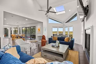 723 Coventry Rd, Spicewood, TX 78669 - Photo 4