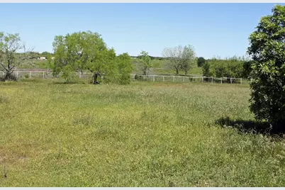 1023 Sierra Drive, Lockhart, TX 78644 - Photo 20