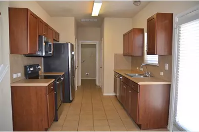 218 Baldwin Street, Hutto, TX 78634 - Photo 6