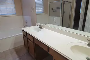 2100 Pipers Field Dr, Austin, TX 78758 - Photo 14