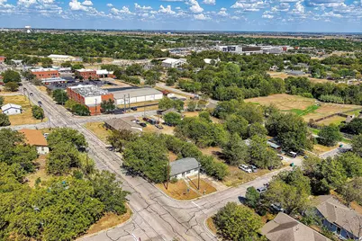 200 E Hoopes Avenue, Pflugerville, TX 78660 - Photo 8