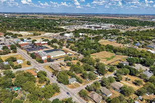 200 E Hoopes Ave, Pflugerville, TX 78660 - Photo 10