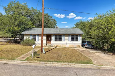 200 E Hoopes Avenue, Pflugerville, TX 78660 - Photo 2